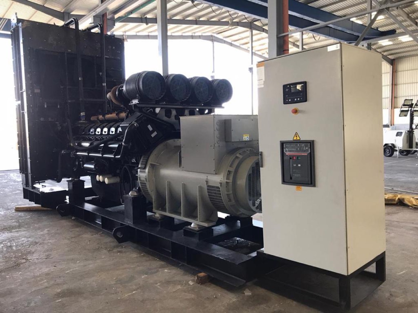 High-capacity open-frame generator set in our workshop